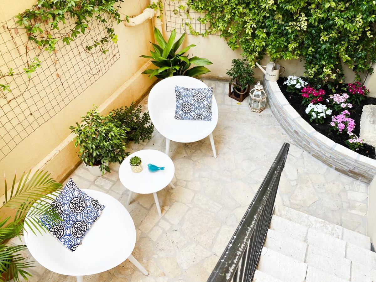 Lucenova Suite Guest-House Cagliari Ngoại thất bức ảnh