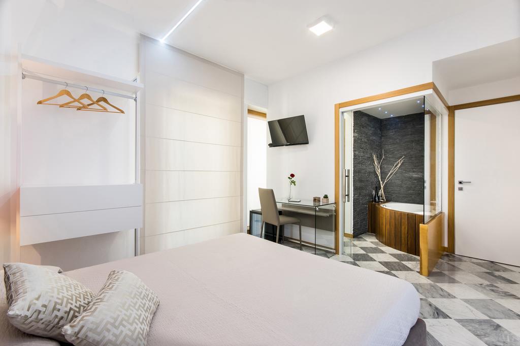 Lucenova Suite Guest-House Cagliari Ngoại thất bức ảnh